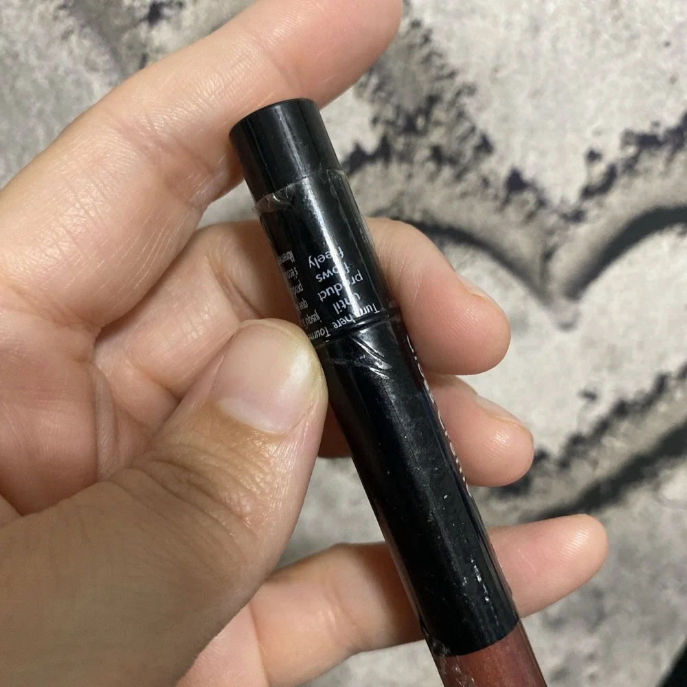 Revlon Creme Lip Gloss, 050 Cherry Tart, 0.04‎ fl oz, Sealed